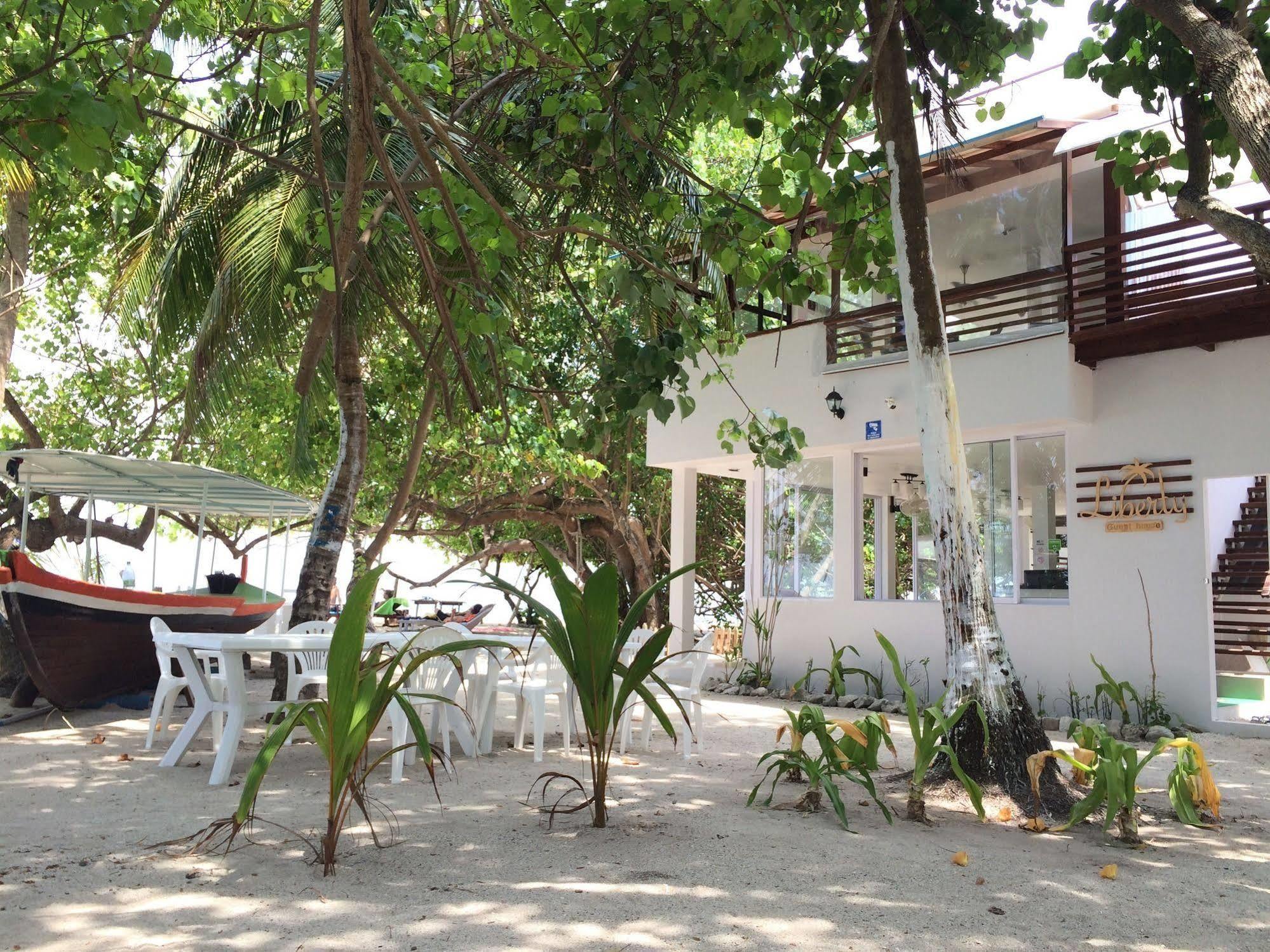 Liberty Guest House Maldives Mahibadhoo Exterior foto
